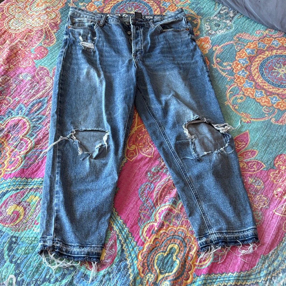 Women's Distressed Blue Jeans